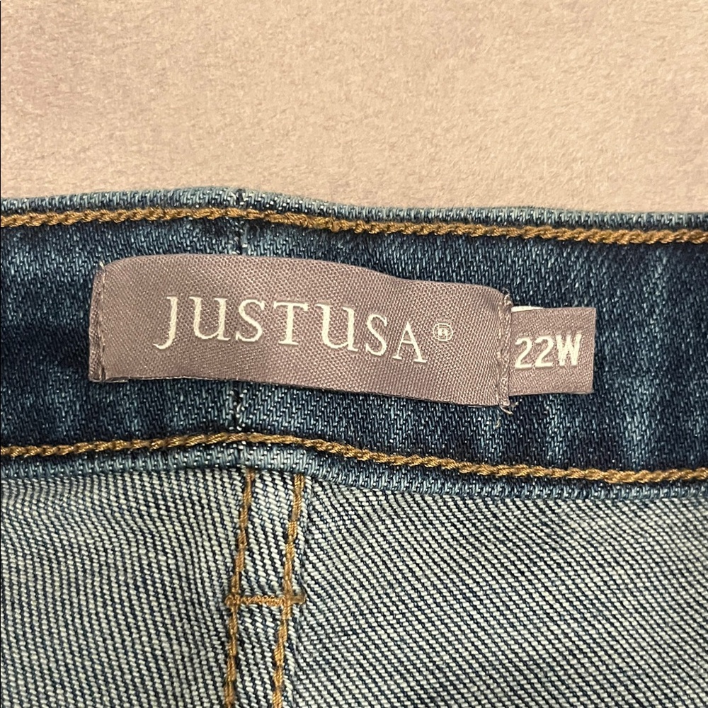 Universal Thread Dark Indigo Bootcut Jeans NWT - image 3